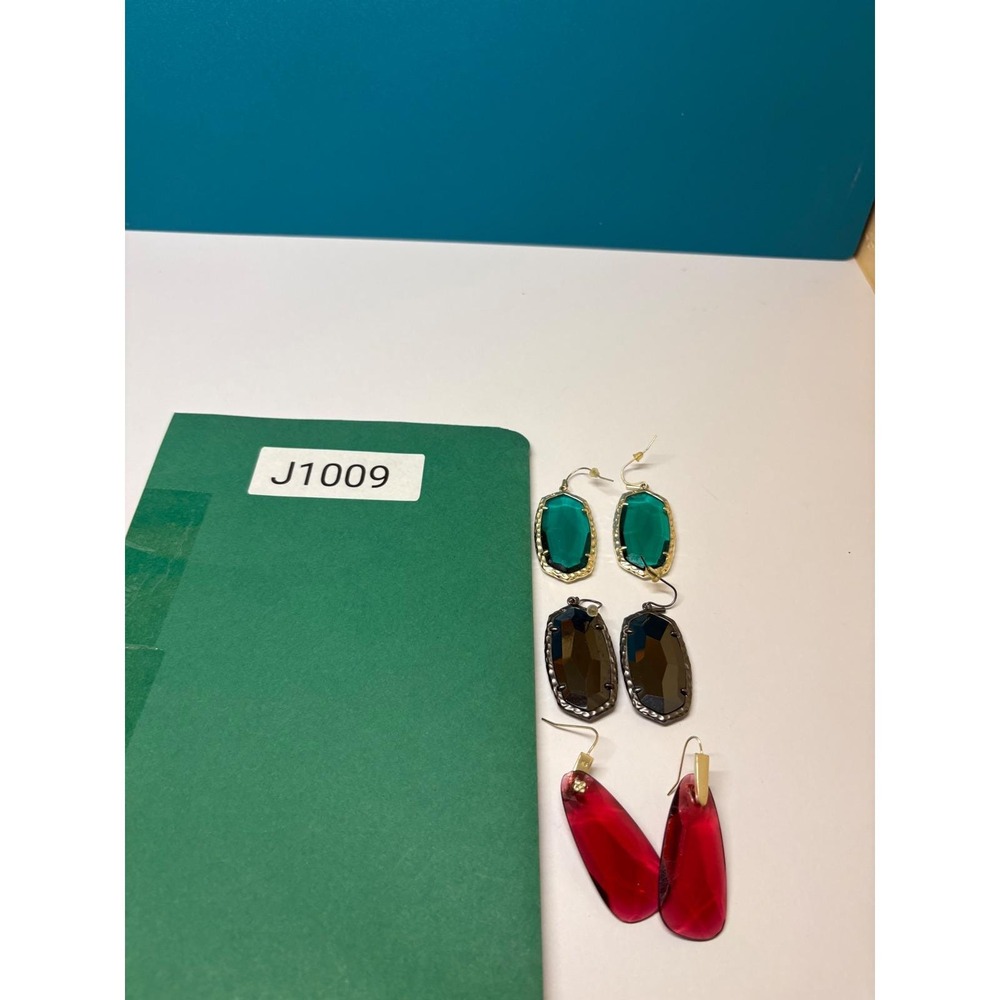 Kendra Scott Earrings Bundle 3 Pairs Danielle Elle Green Grey Red Drop Dangle - Picture 5 of 5